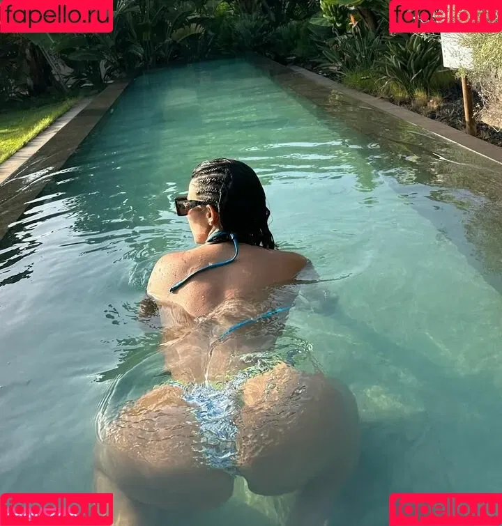 Antonella / Lasirena69 / lasirena69_ Onlyfans Photo Gallery 
