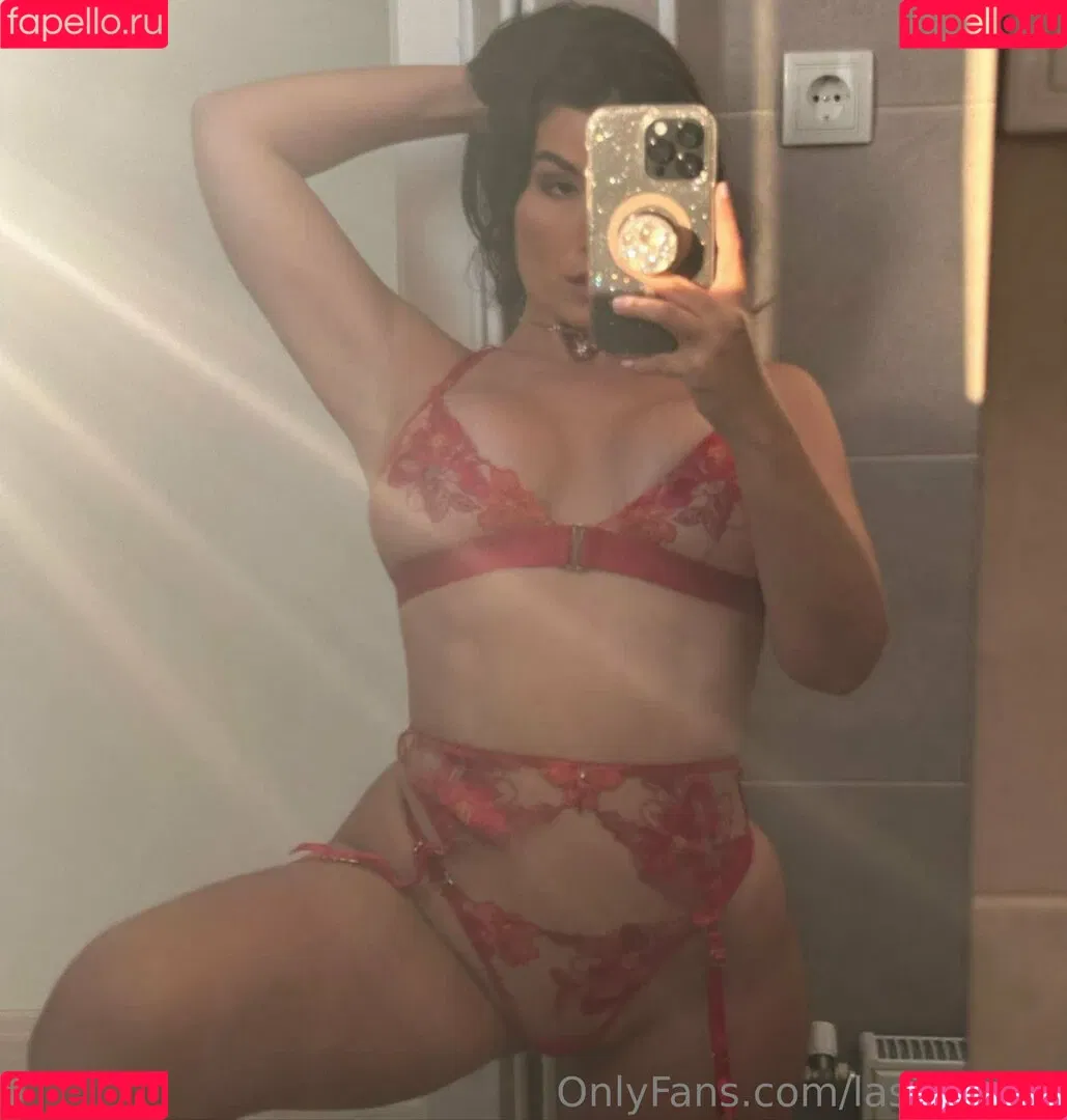 Antonella / Lasirena69 / lasirena69_ Onlyfans Photo Gallery 