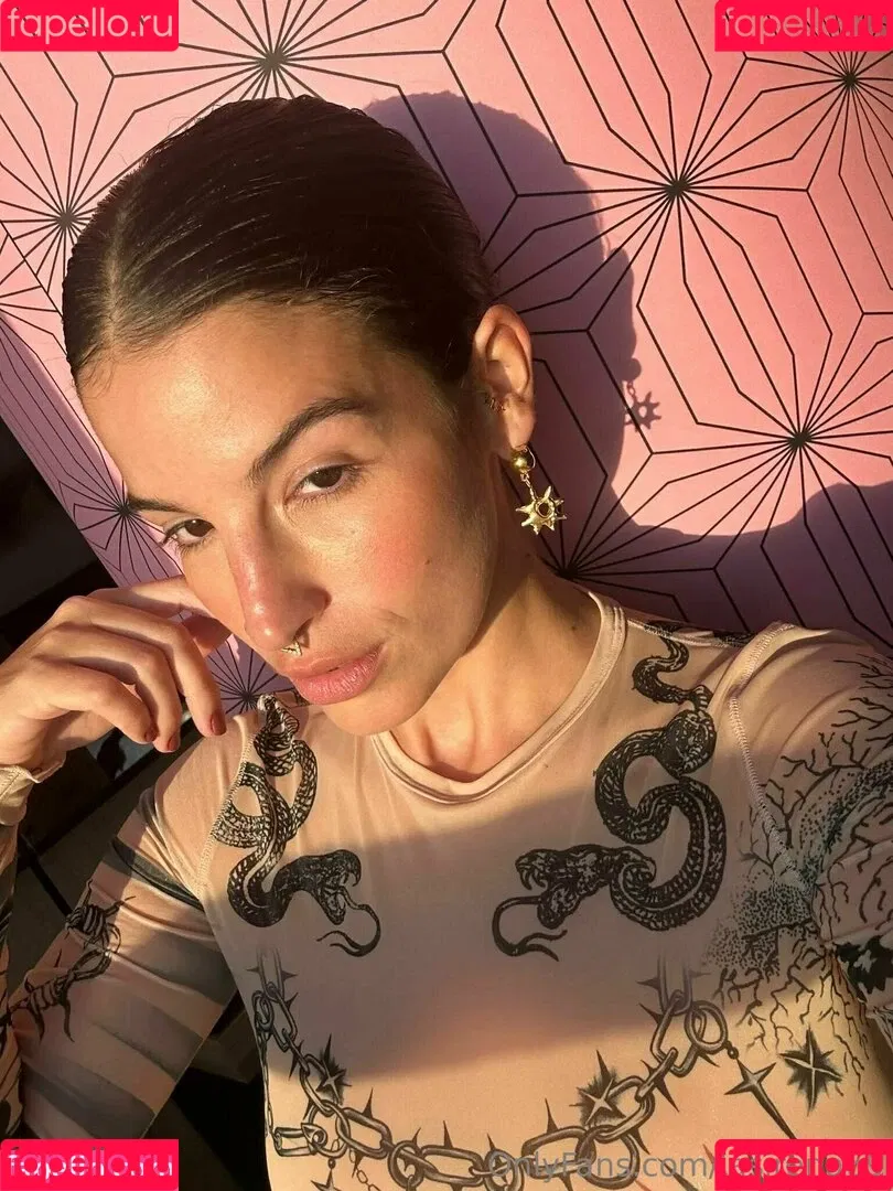 Antonella / Lasirena69 / lasirena69_ Onlyfans Photo Gallery 