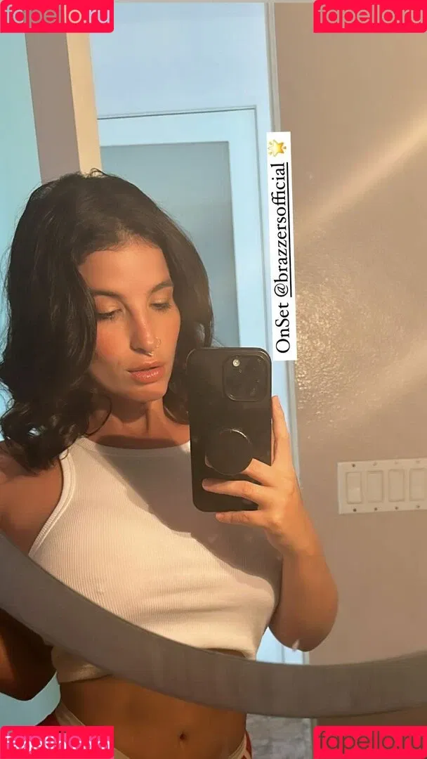 Antonella / Lasirena69 / lasirena69_ Onlyfans Photo Gallery 