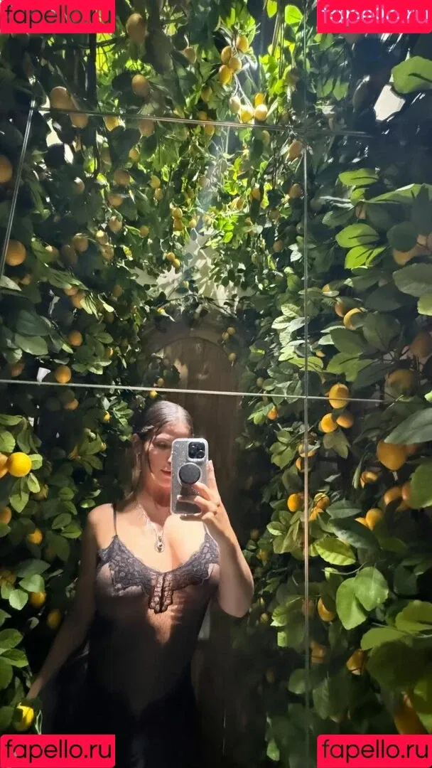 Antonella / Lasirena69 / lasirena69_ Onlyfans Photo Gallery 
