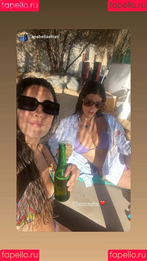 Antonella / Lasirena69 / lasirena69_ Onlyfans Photo Gallery 