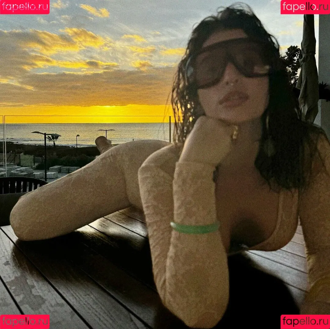 Antonella / Lasirena69 / lasirena69_ Onlyfans Photo Gallery 