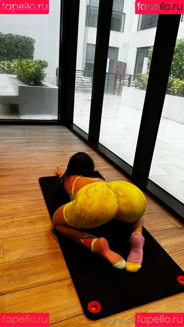 Antonella / Lasirena69 / lasirena69_ Onlyfans Photo Gallery 