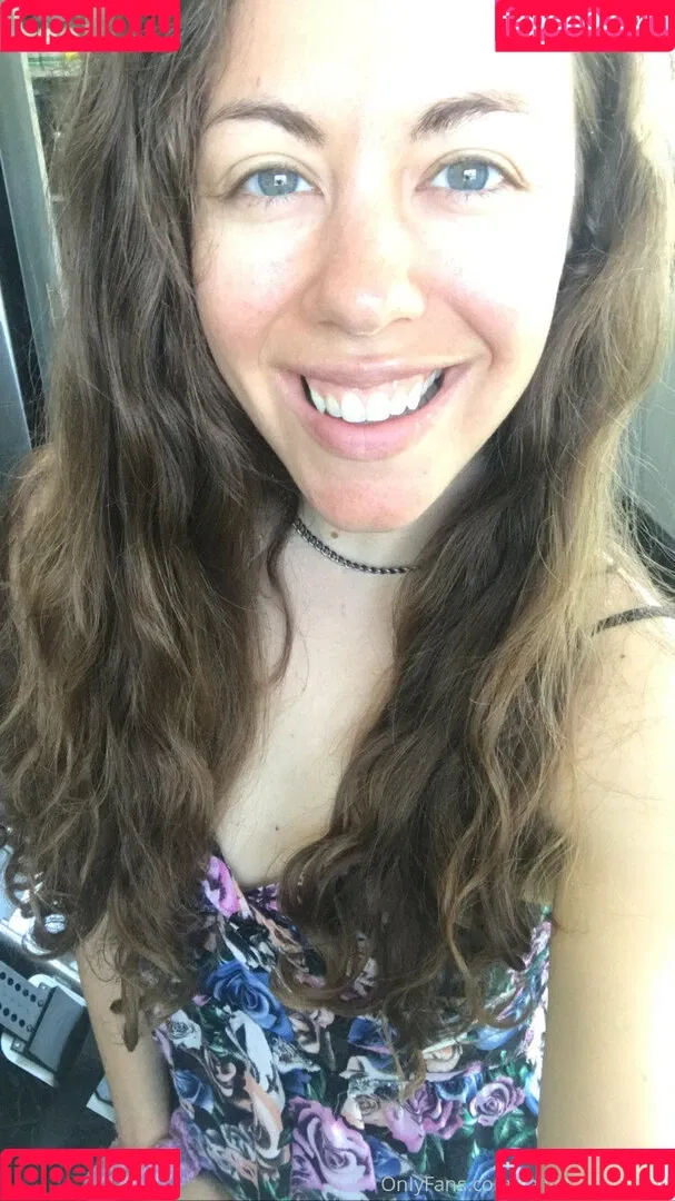 callistacottontail Onlyfans Photo Gallery 