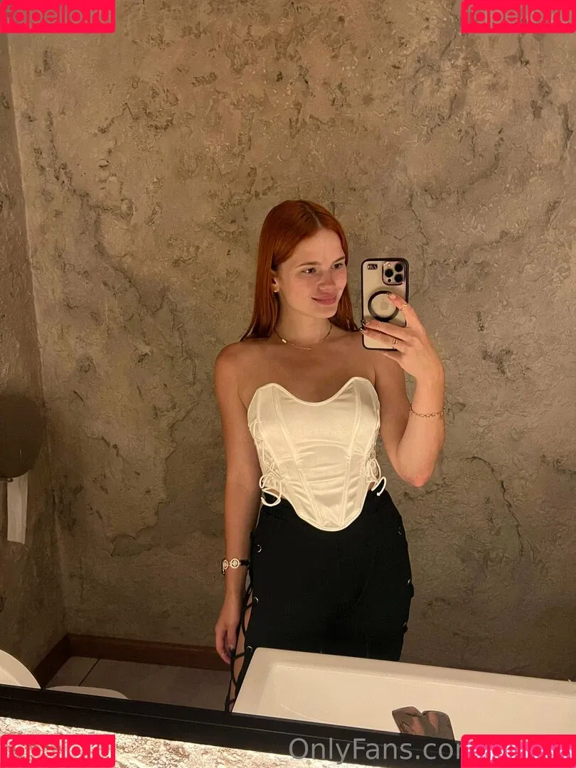 __.afina.___ / afina_ Onlyfans Photo Gallery 