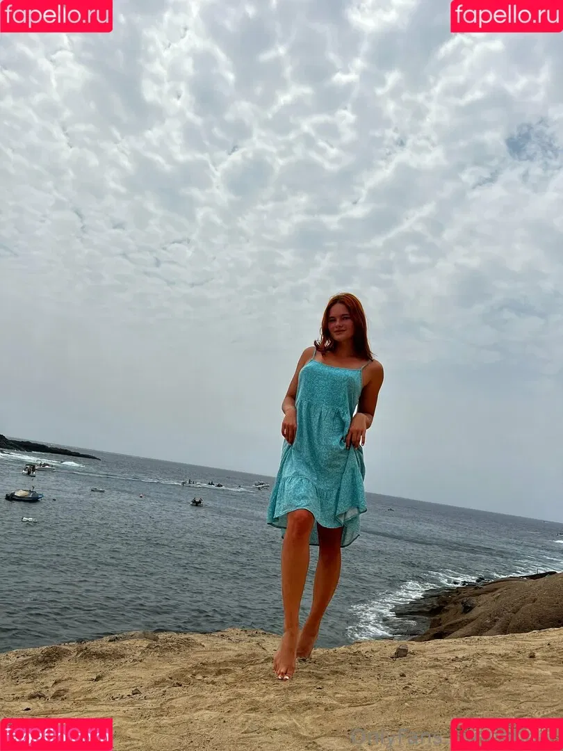 __.afina.___ / afina_ Onlyfans Photo Gallery 