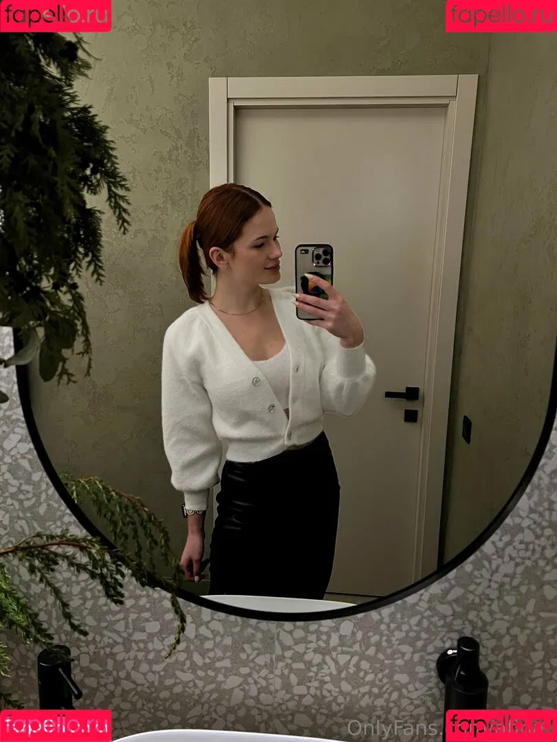 __.afina.___ / afina_ Onlyfans Photo Gallery 