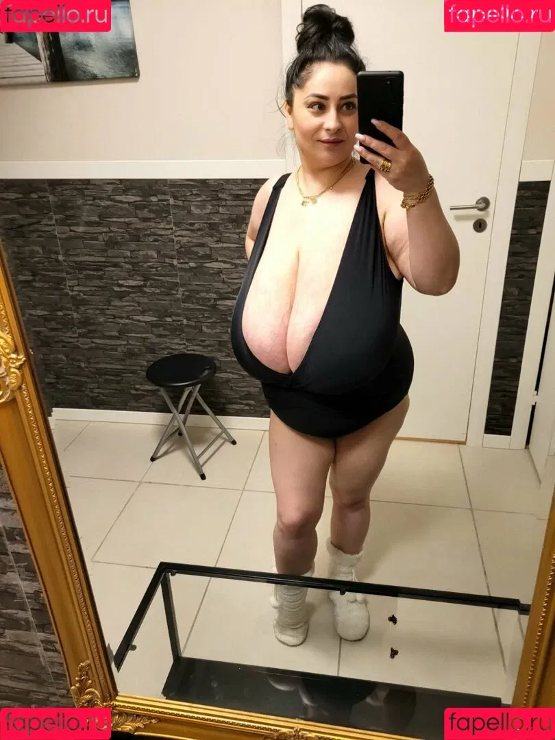 Alice 85JJ / alice_85jj / u295825408 Onlyfans Photo Gallery 