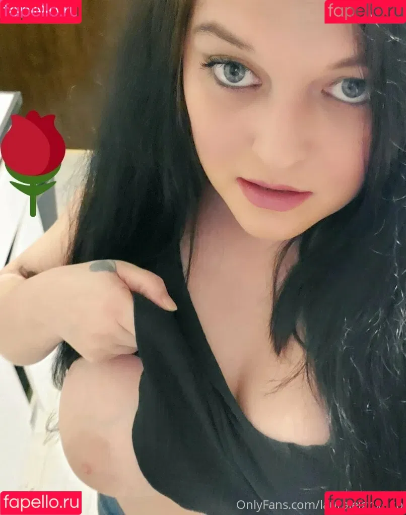 lauraleighxoxo / the.lauraleighxoxo Onlyfans Photo Gallery 