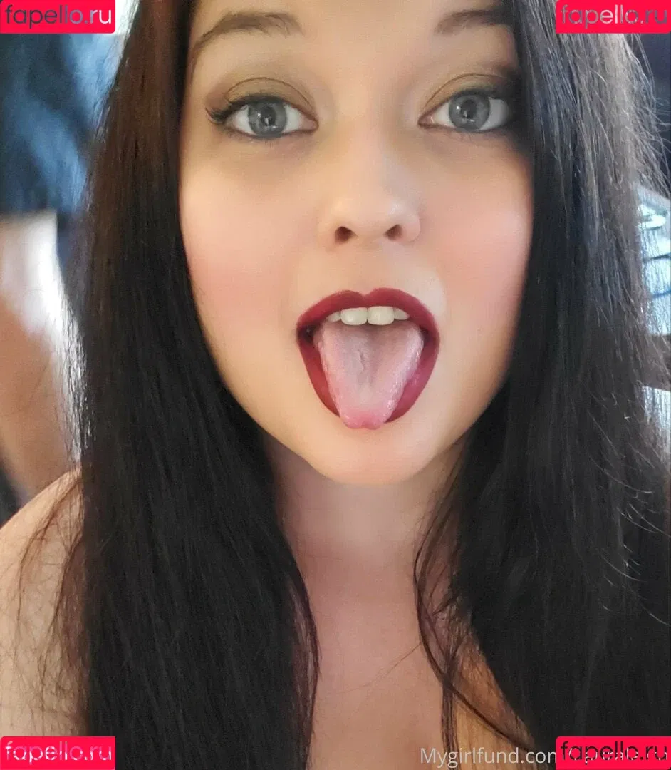 lauraleighxoxo / the.lauraleighxoxo Onlyfans Photo Gallery 