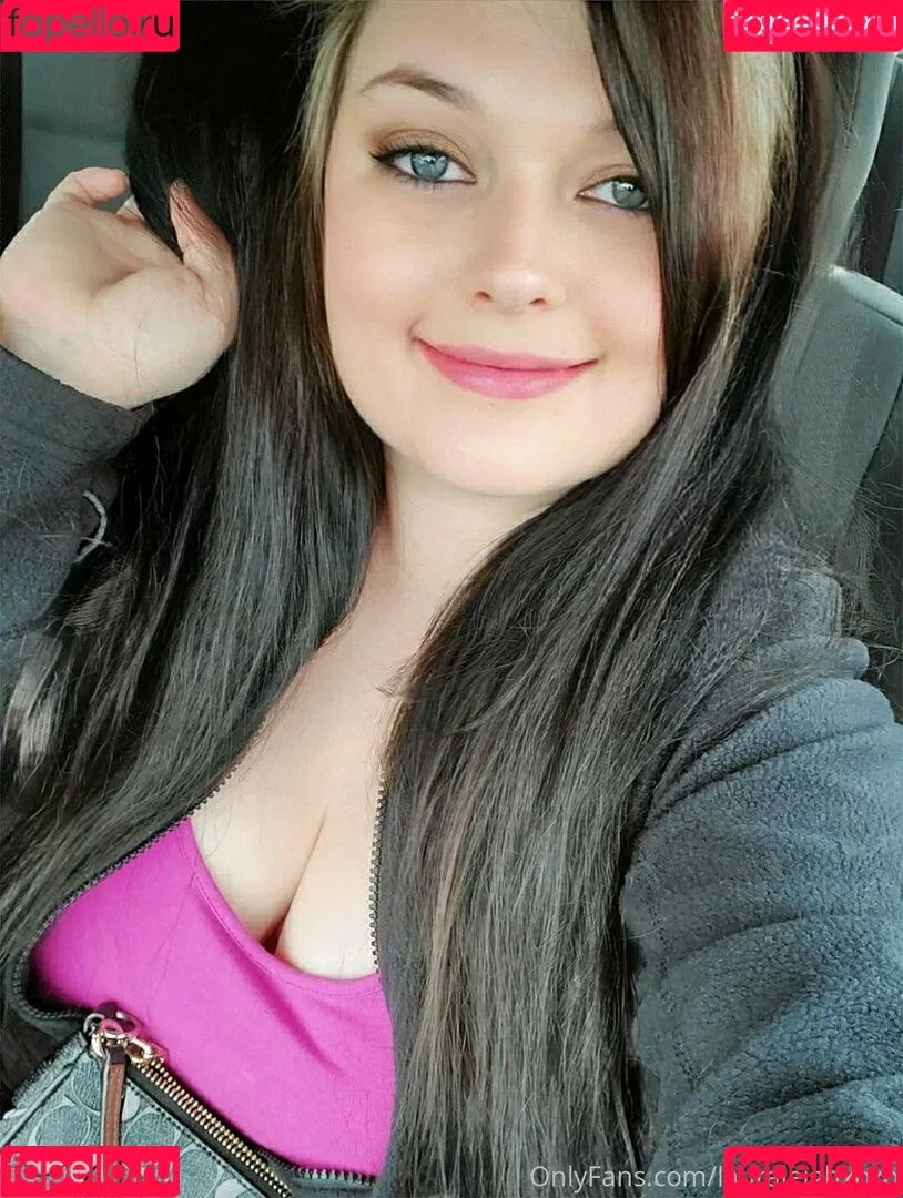 lauraleighxoxo / the.lauraleighxoxo Onlyfans Photo Gallery 