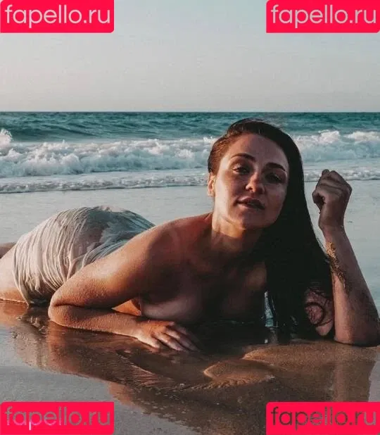 Regina Hixt / reginahixt Onlyfans Photo Gallery 