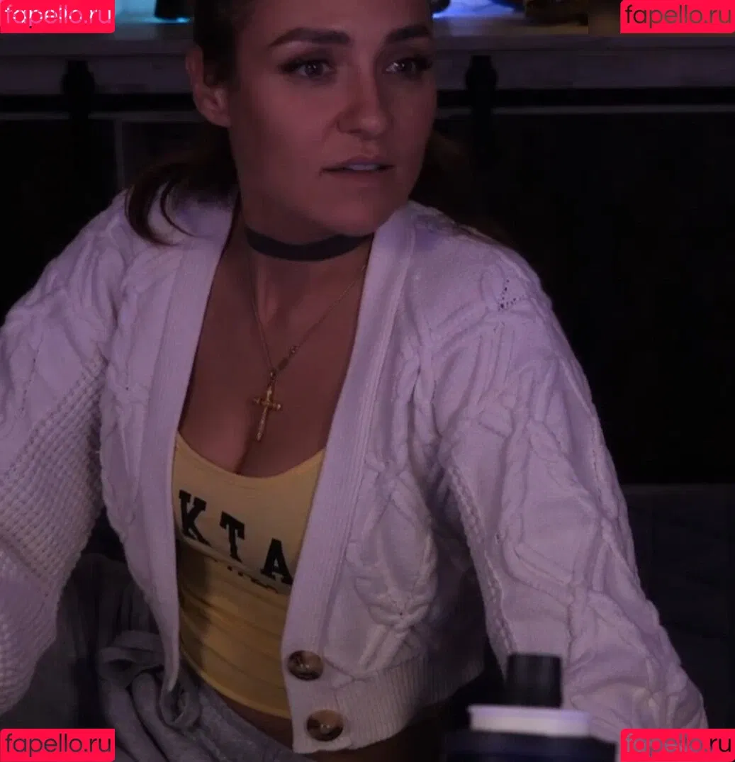 Regina Hixt / reginahixt Onlyfans Photo Gallery 