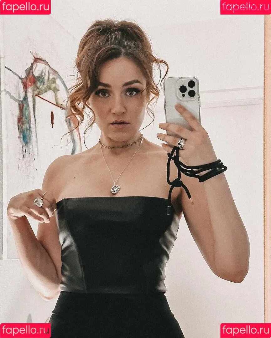 Regina Hixt / reginahixt Onlyfans Photo Gallery 