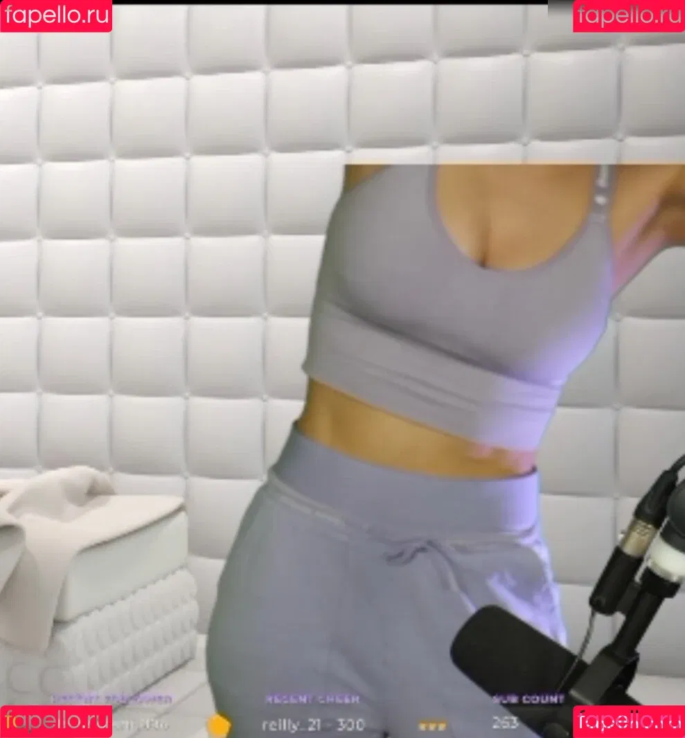 Regina Hixt / reginahixt Onlyfans Photo Gallery 