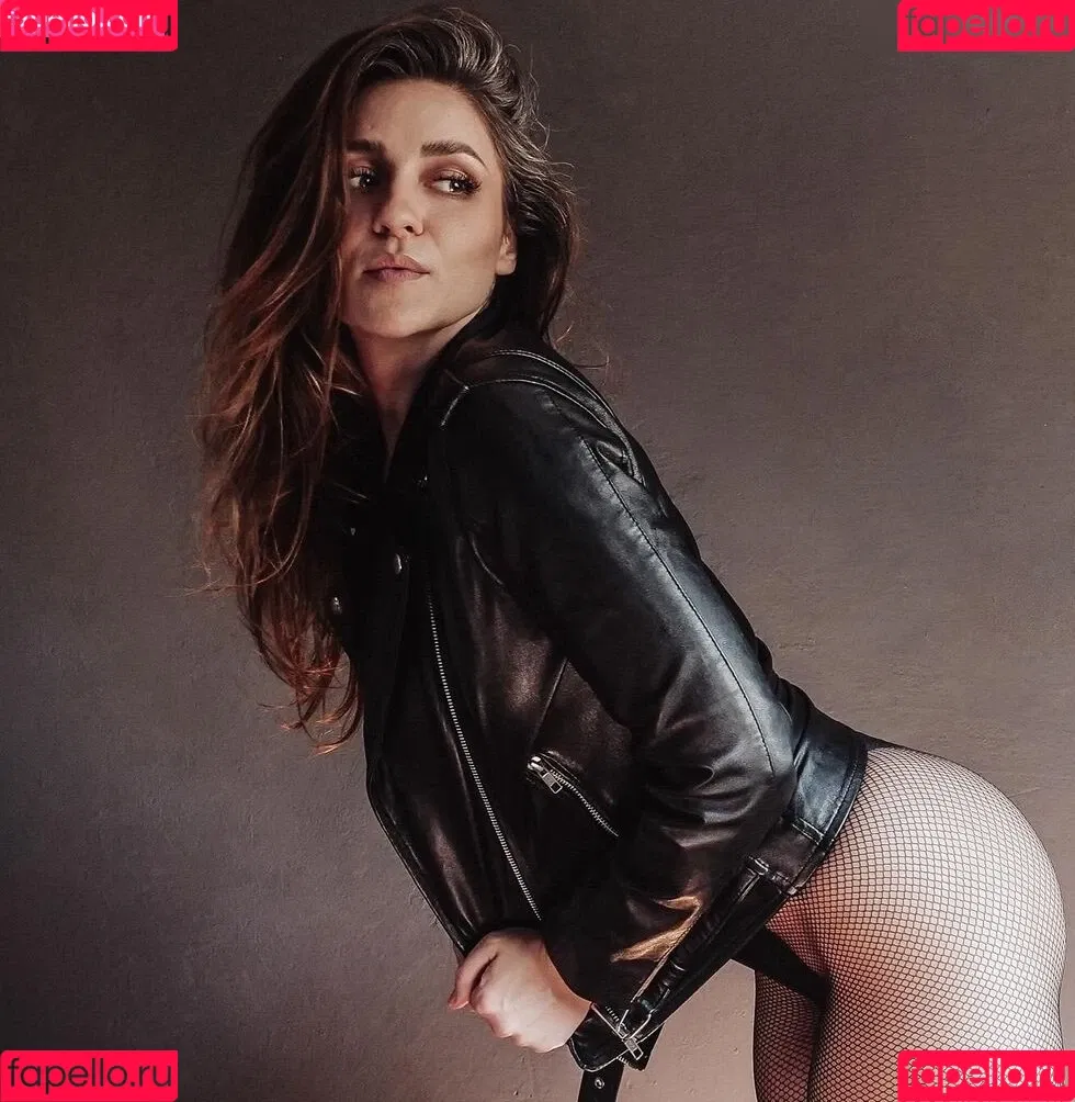 Regina Hixt / reginahixt Onlyfans Photo Gallery 