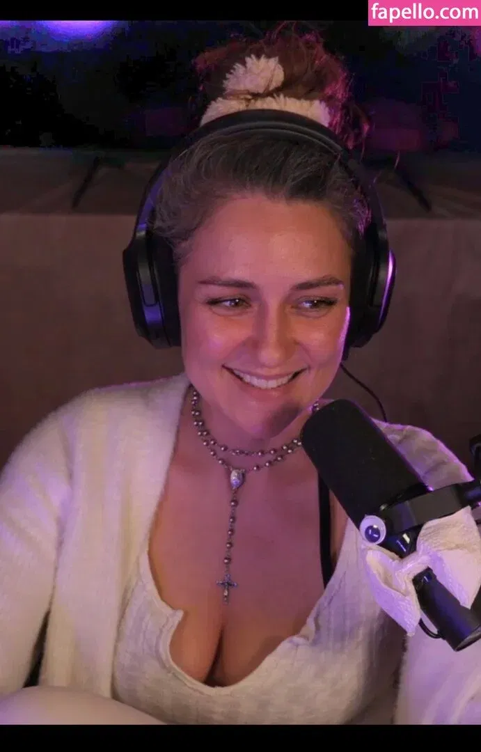 Regina Hixt / reginahixt Onlyfans Photo Gallery 