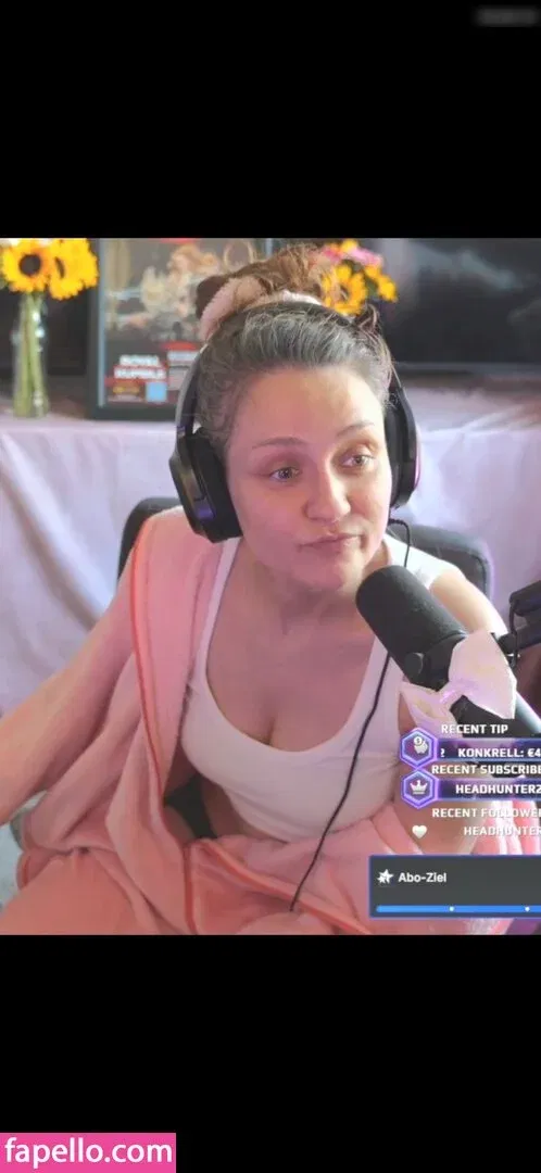 Regina Hixt / reginahixt Onlyfans Photo Gallery 