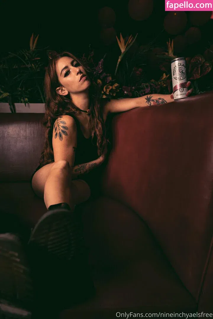 nineinchyaelsfree / teninchyaels Onlyfans Photo Gallery 