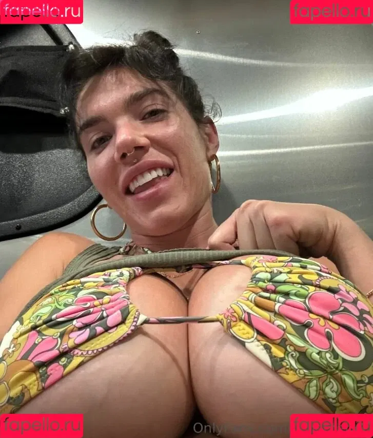 Lizbeth Eden / LizbethEden Onlyfans Photo Gallery 