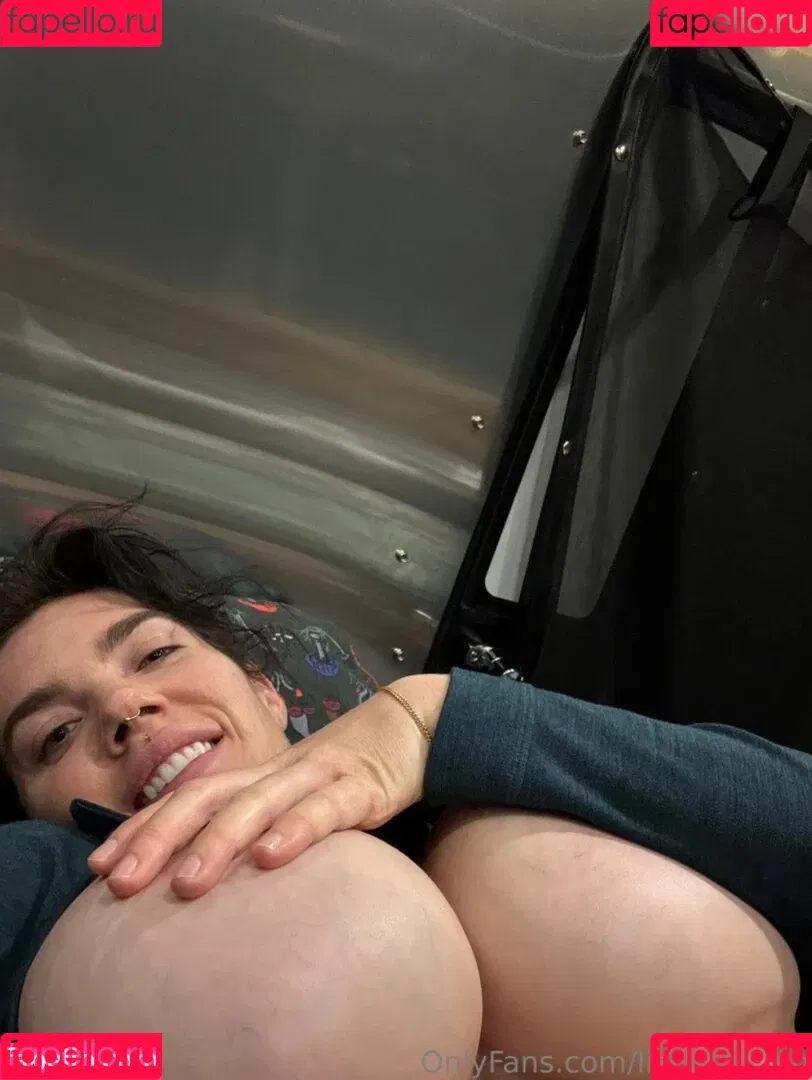 Lizbeth Eden / LizbethEden Onlyfans Photo Gallery 