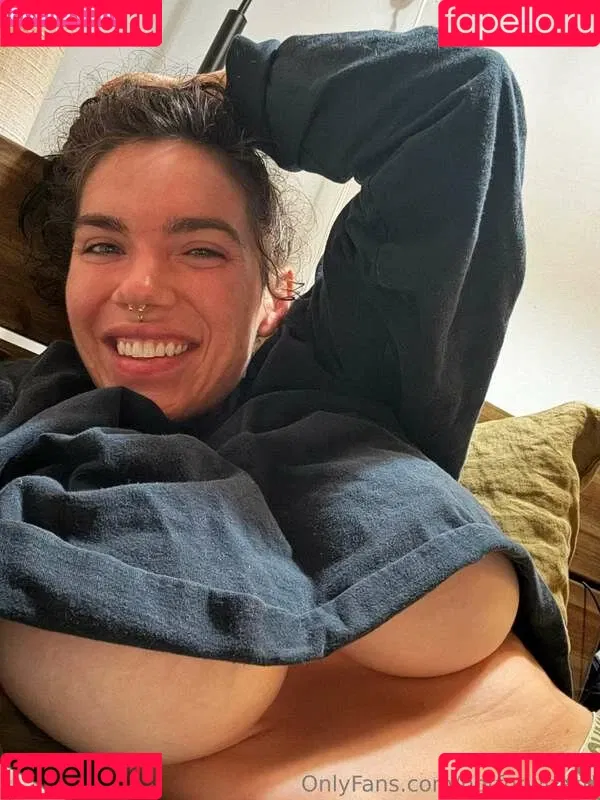 Lizbeth Eden / LizbethEden Onlyfans Photo Gallery 
