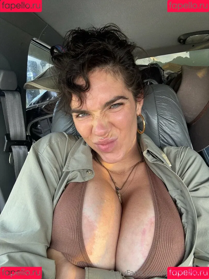 Lizbeth Eden / LizbethEden Onlyfans Photo Gallery 