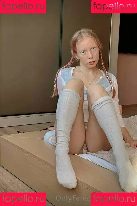 Intrepid-Sundae-8802 / eli_elli_ / elli_elli Onlyfans Photo Gallery 