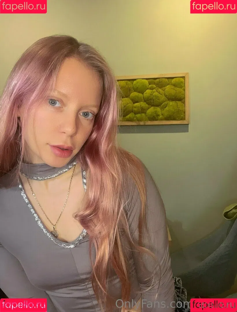 Intrepid-Sundae-8802 / eli_elli_ / elli_elli Onlyfans Photo Gallery 