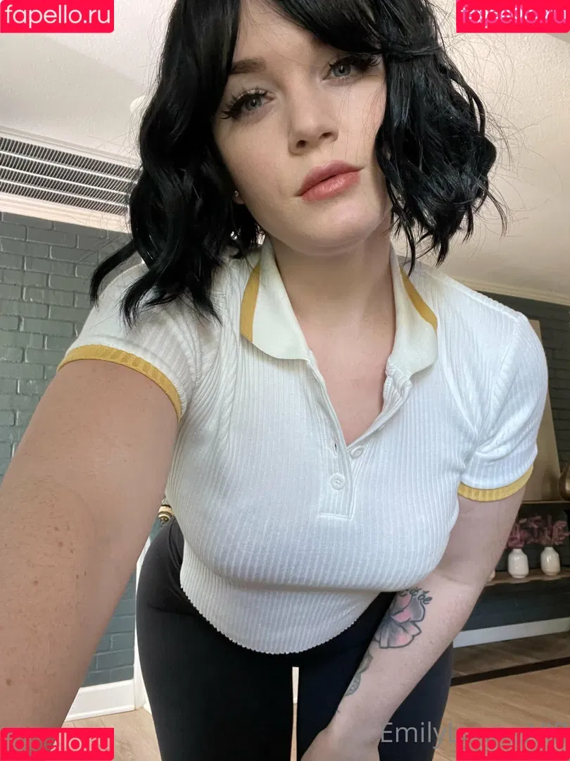 Emily Lynne / MyFreeCams / https: / theemilylynne / themilylynne Onlyfans Photo Gallery 