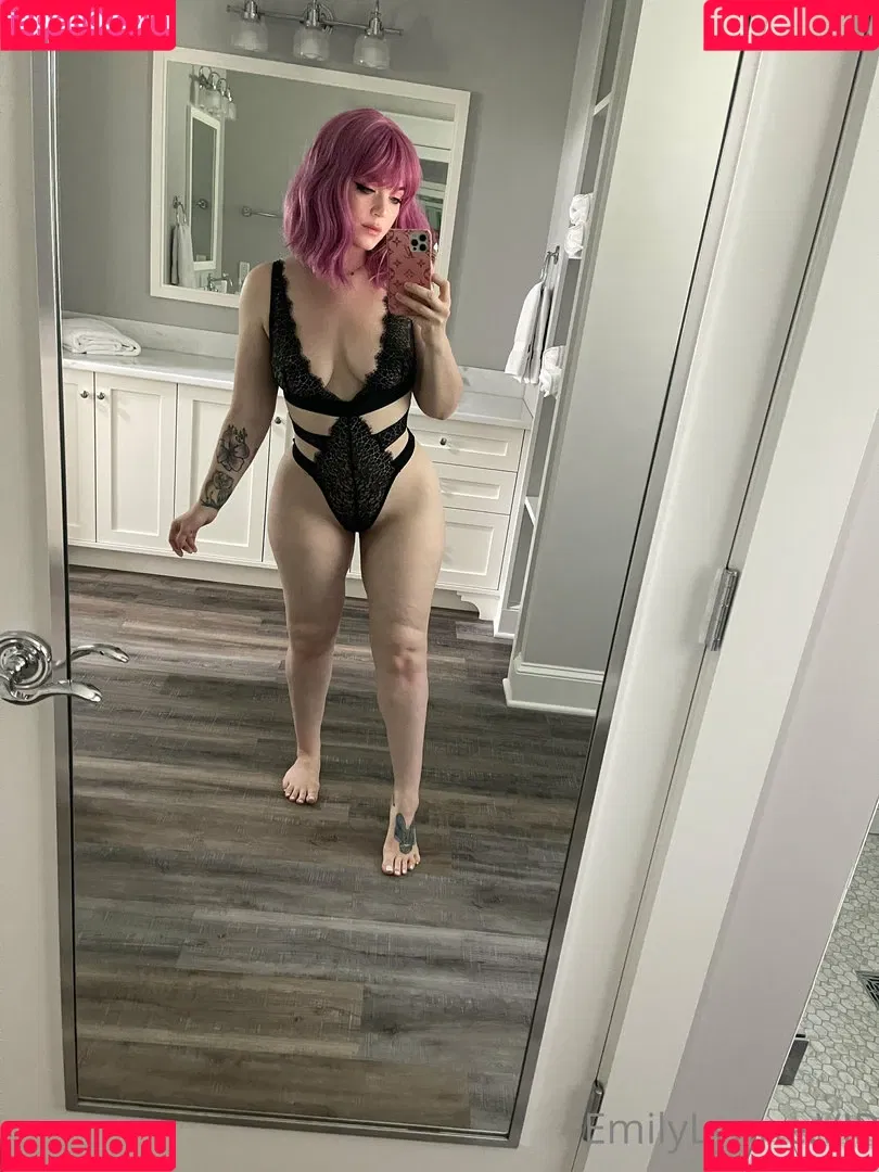 Emily Lynne / MyFreeCams / https: / theemilylynne / themilylynne Onlyfans Photo Gallery 