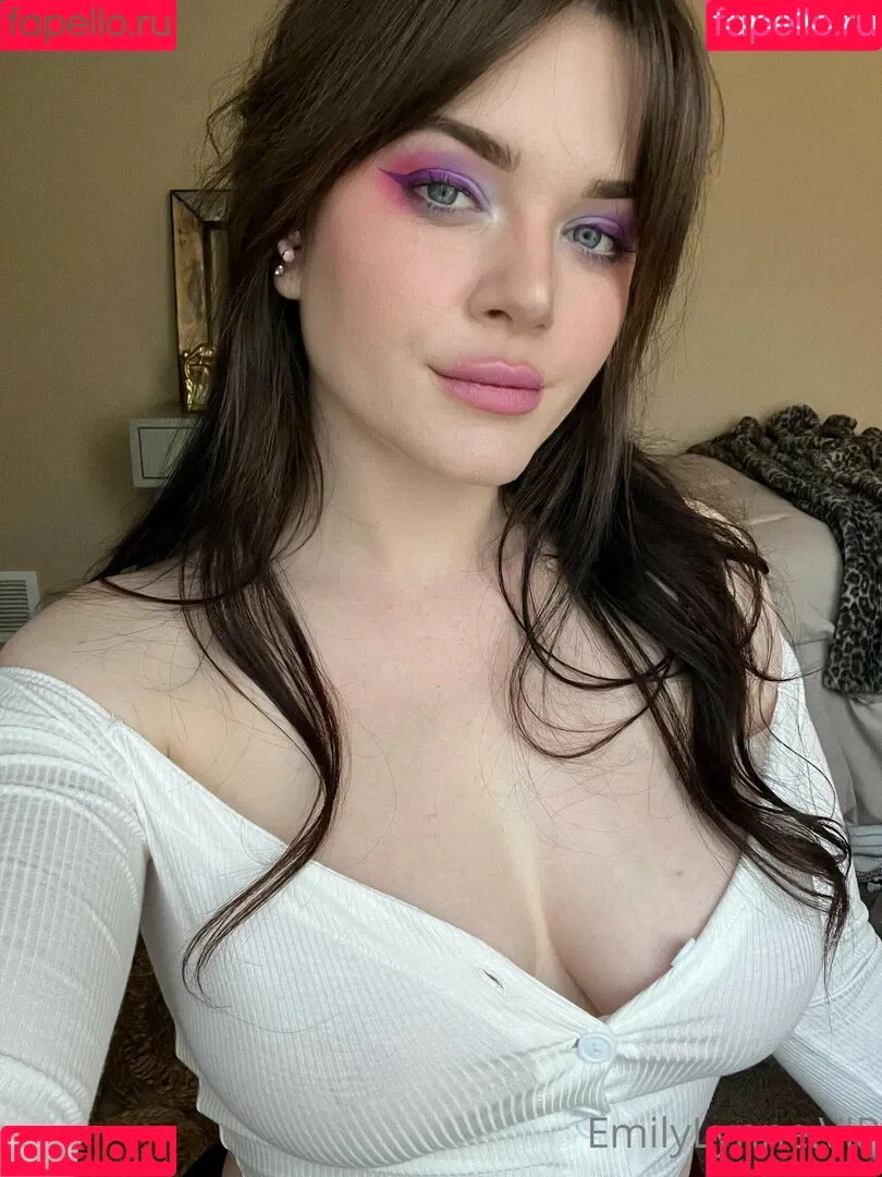 Emily Lynne / MyFreeCams / https: / theemilylynne / themilylynne Onlyfans Photo Gallery 