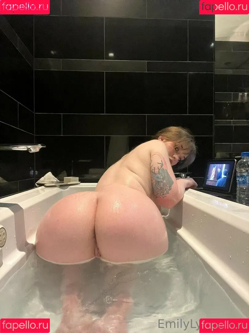 Emily Lynne / MyFreeCams / https: / theemilylynne / themilylynne Onlyfans Photo Gallery 