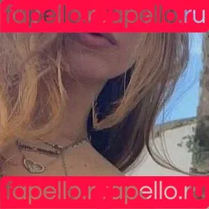 Venkillou / lariivvv Onlyfans Photo Gallery 