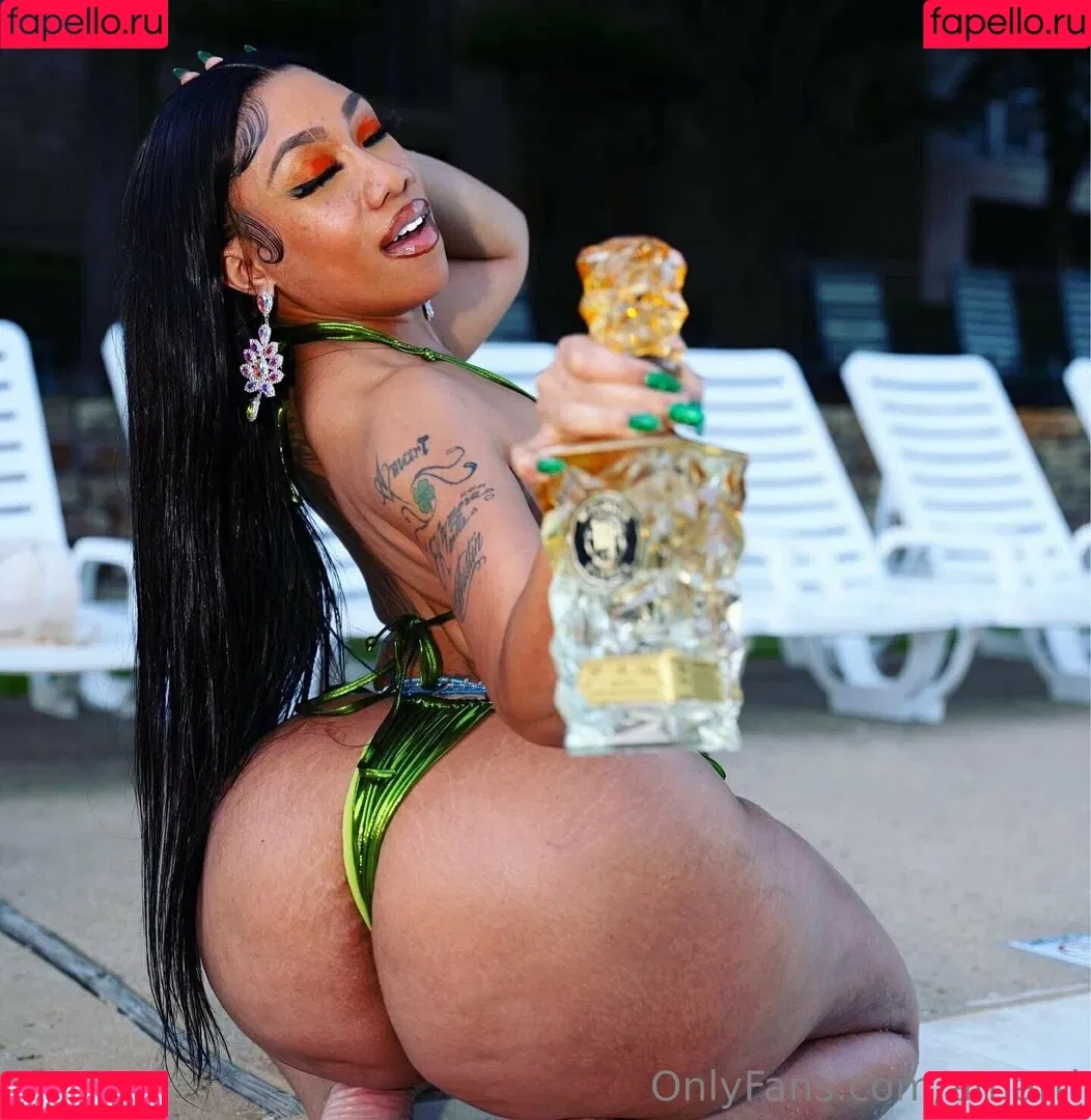__amarri / amarri Onlyfans Photo Gallery 