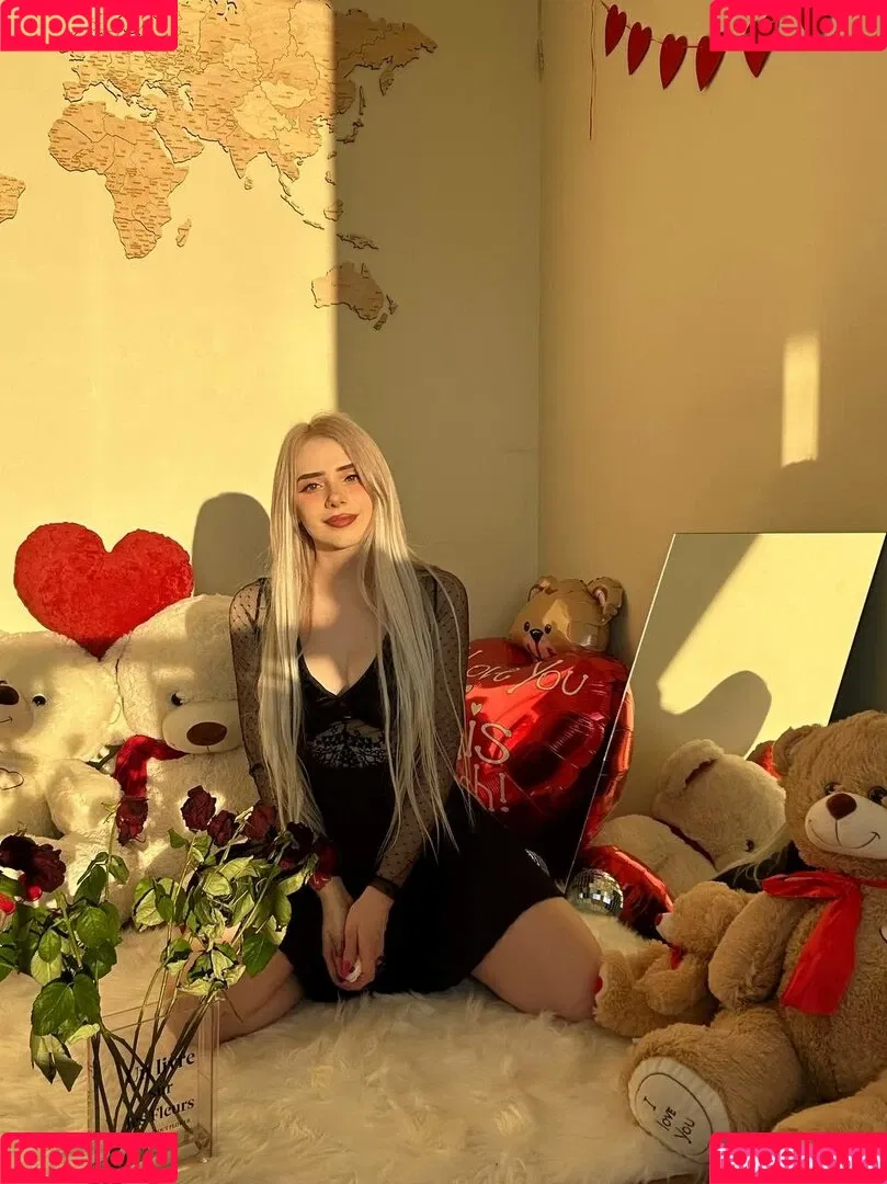 Sveta Sollar / Svetа Sollar / svetasollar Onlyfans Photo Gallery 