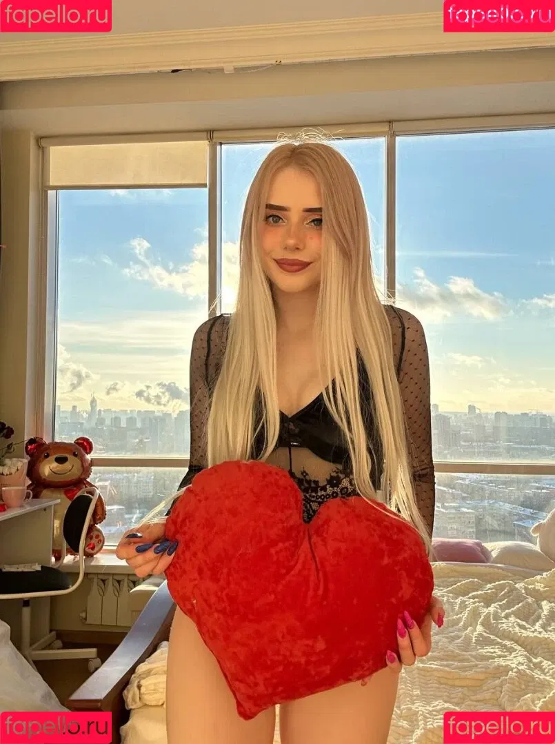 Sveta Sollar / Svetа Sollar / svetasollar Onlyfans Photo Gallery 