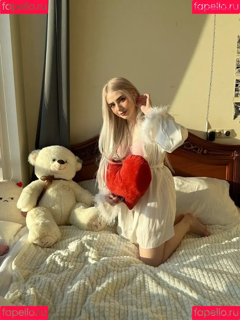 Sveta Sollar / Svetа Sollar / svetasollar Onlyfans Photo Gallery 