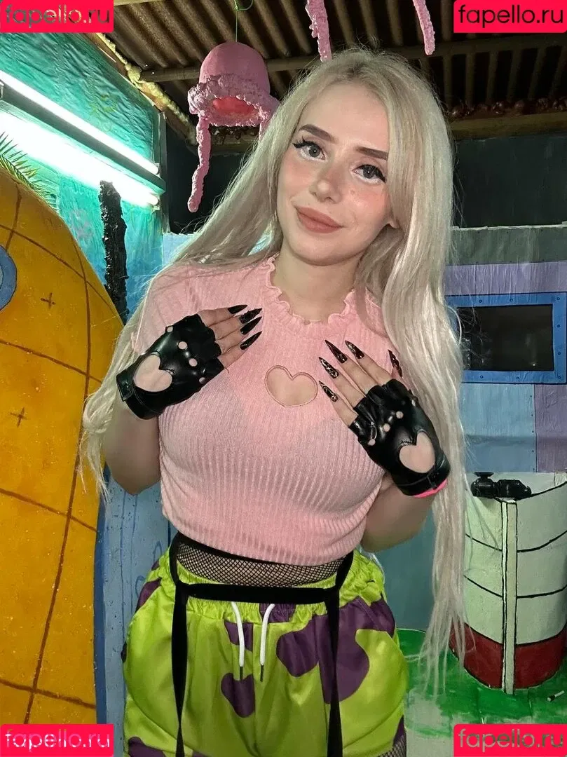 Sveta Sollar / Svetа Sollar / svetasollar Onlyfans Photo Gallery 