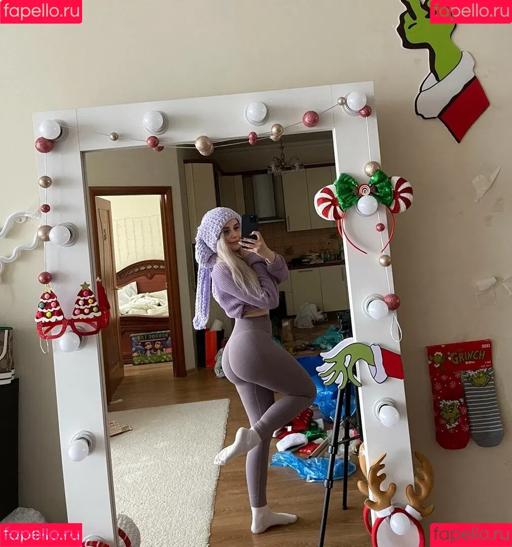Sveta Sollar / Svetа Sollar / svetasollar Onlyfans Photo Gallery 