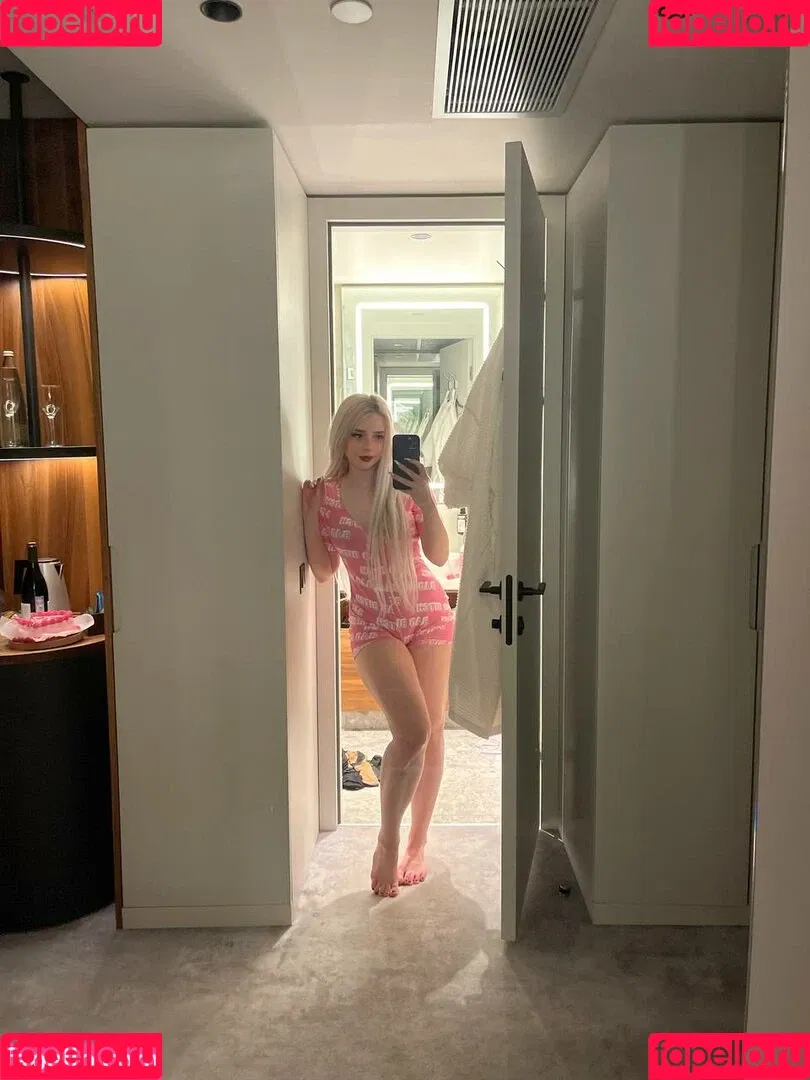 Sveta Sollar / Svetа Sollar / svetasollar Onlyfans Photo Gallery 