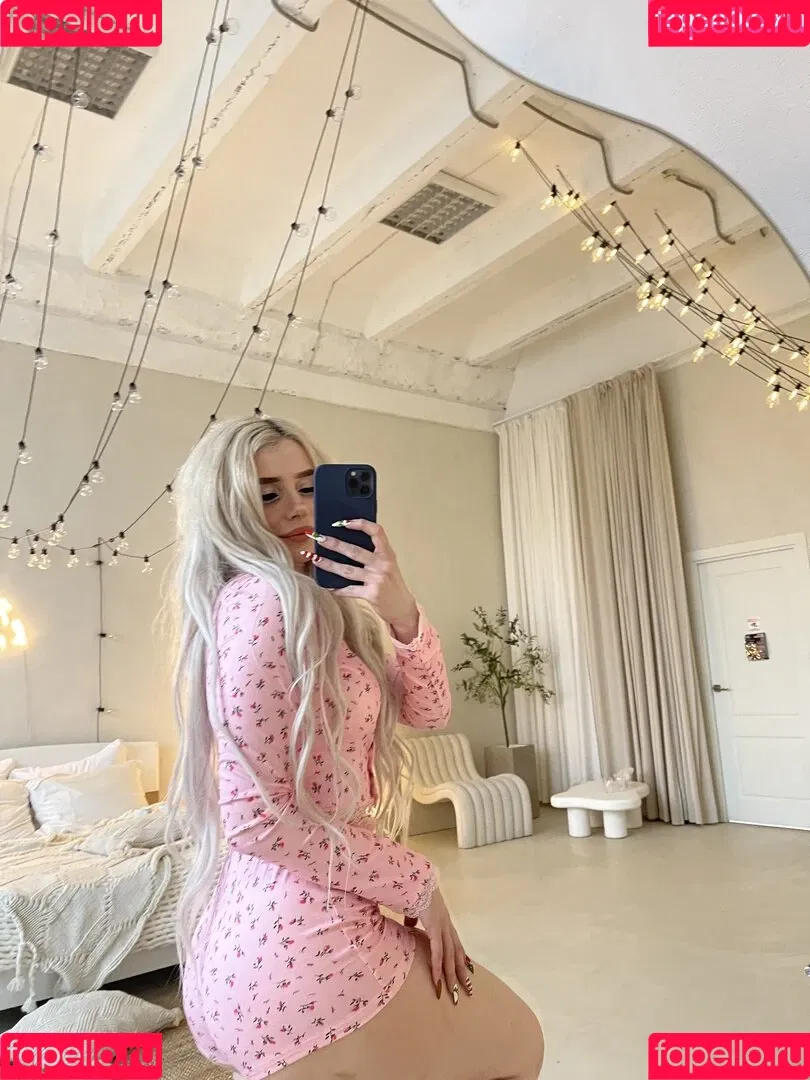 Sveta Sollar / Svetа Sollar / svetasollar Onlyfans Photo Gallery 
