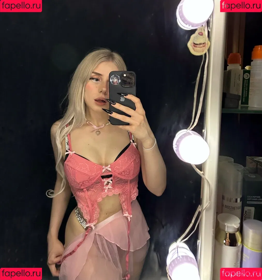 Sveta Sollar / Svetа Sollar / svetasollar Onlyfans Photo Gallery 