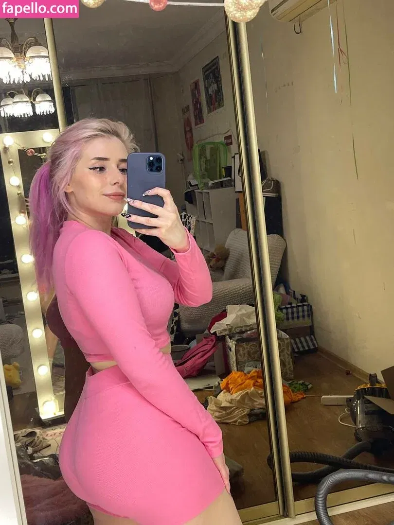 Sveta Sollar / Svetа Sollar / svetasollar Onlyfans Photo Gallery 