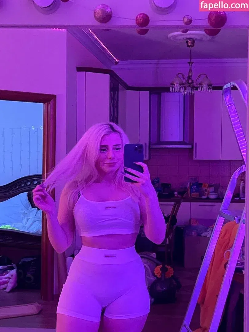 Sveta Sollar / Svetа Sollar / svetasollar Onlyfans Photo Gallery 