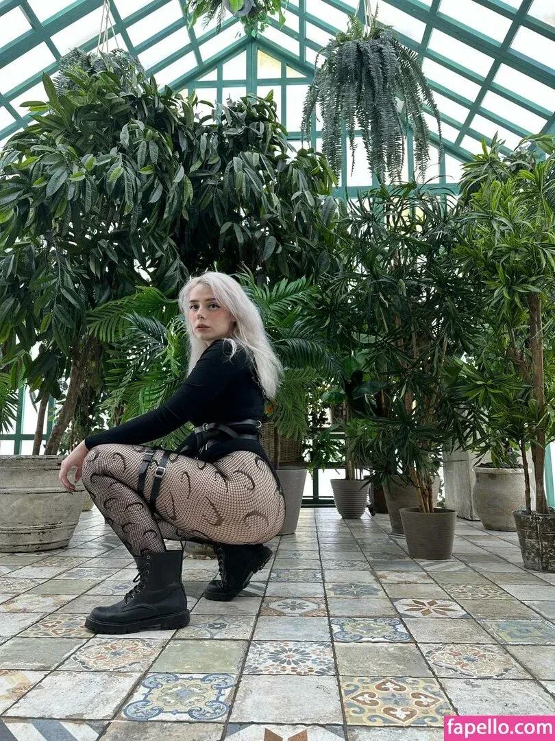 Sveta Sollar / Svetа Sollar / svetasollar Onlyfans Photo Gallery 