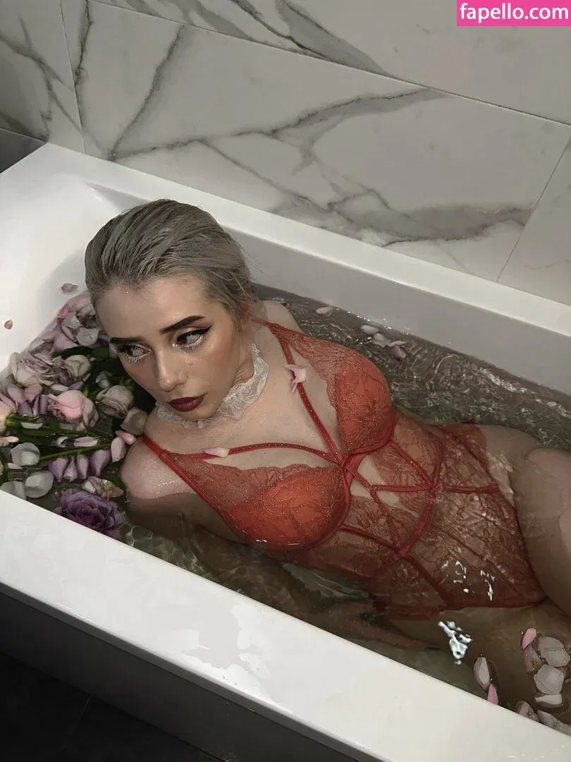 Sveta Sollar / Svetа Sollar / svetasollar Onlyfans Photo Gallery 