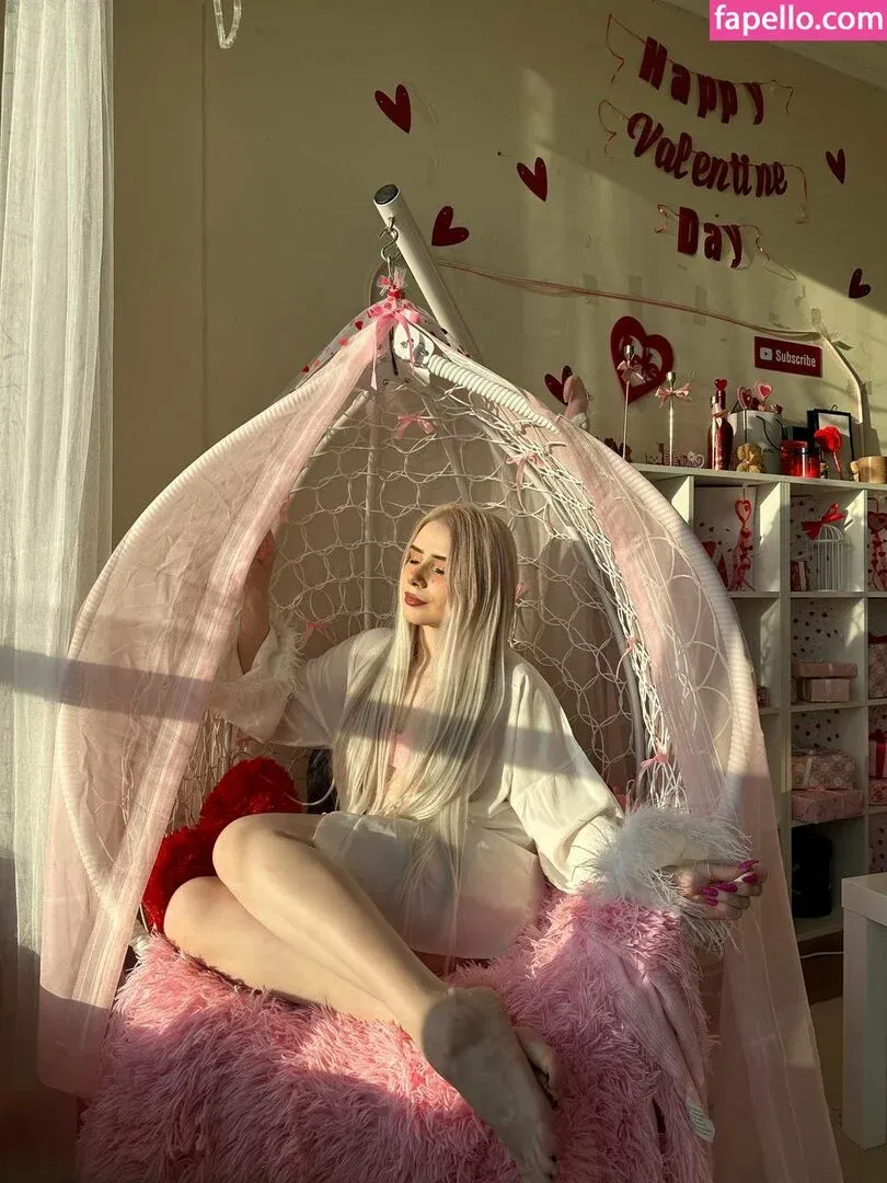 Sveta Sollar / Svetа Sollar / svetasollar Onlyfans Photo Gallery 