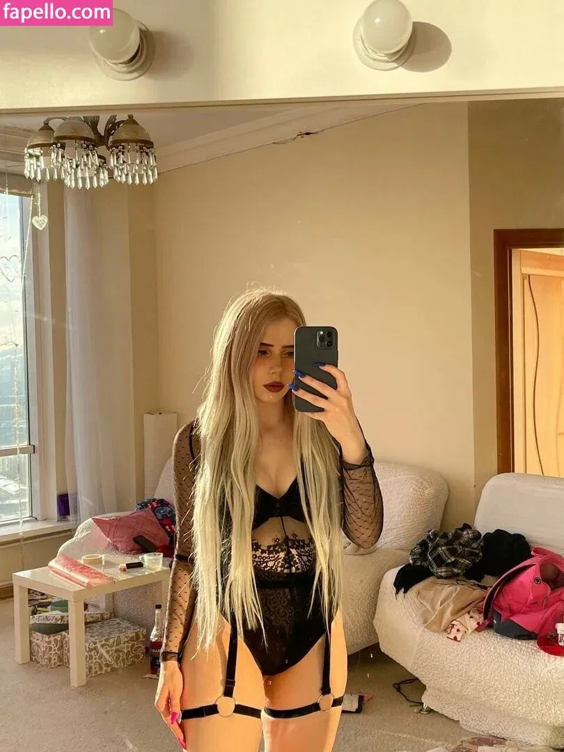 Sveta Sollar / Svetа Sollar / svetasollar Onlyfans Photo Gallery 